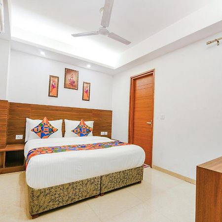 דלהי Fabhotel Sparkling - Nr Yashobhoomi Convention Centre מראה חיצוני תמונה