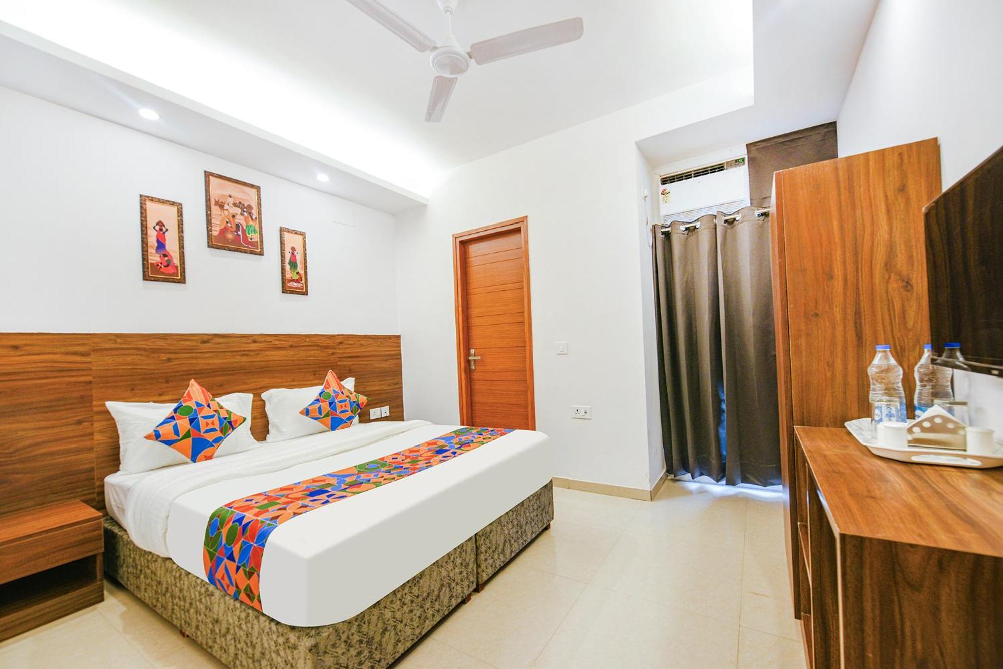 דלהי Fabhotel Sparkling - Nr Yashobhoomi Convention Centre מראה חיצוני תמונה