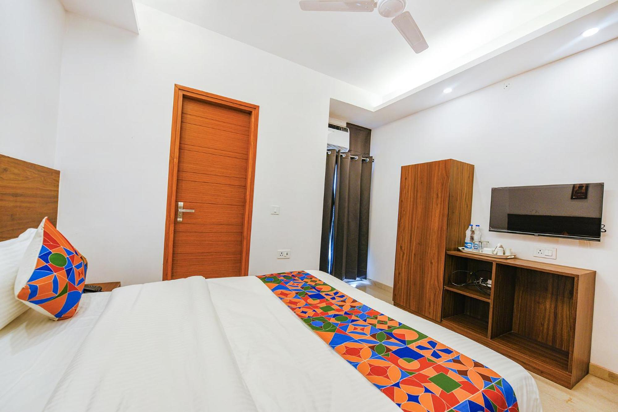 דלהי Fabhotel Sparkling - Nr Yashobhoomi Convention Centre מראה חיצוני תמונה